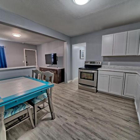 Aqua View Motel Lower Grand Lagoon Екстер'єр фото
