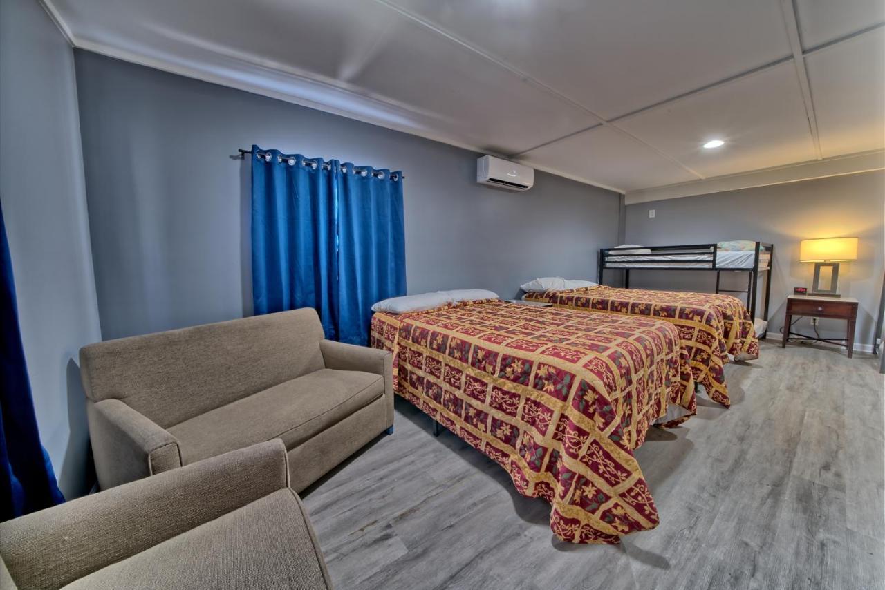 Aqua View Motel Lower Grand Lagoon Екстер'єр фото
