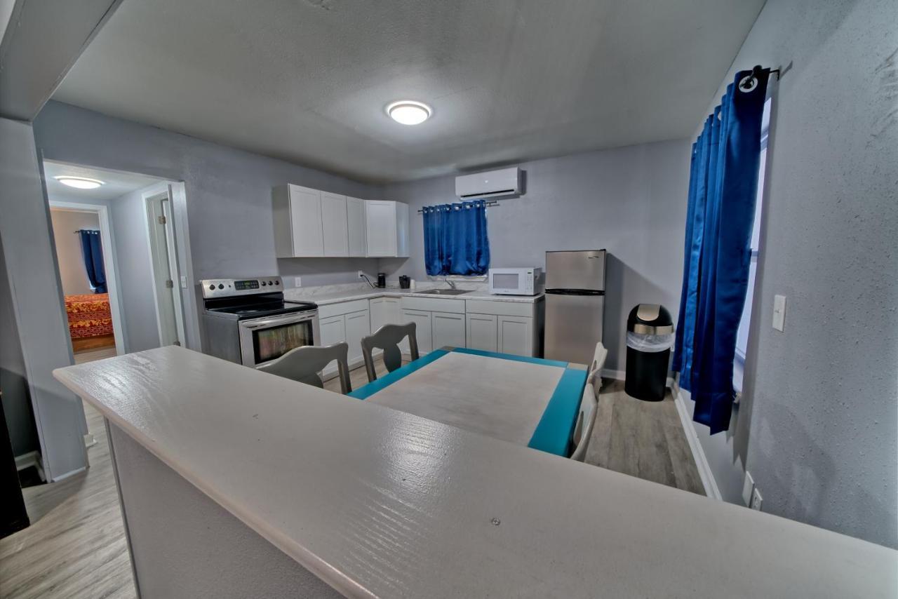 Aqua View Motel Lower Grand Lagoon Екстер'єр фото