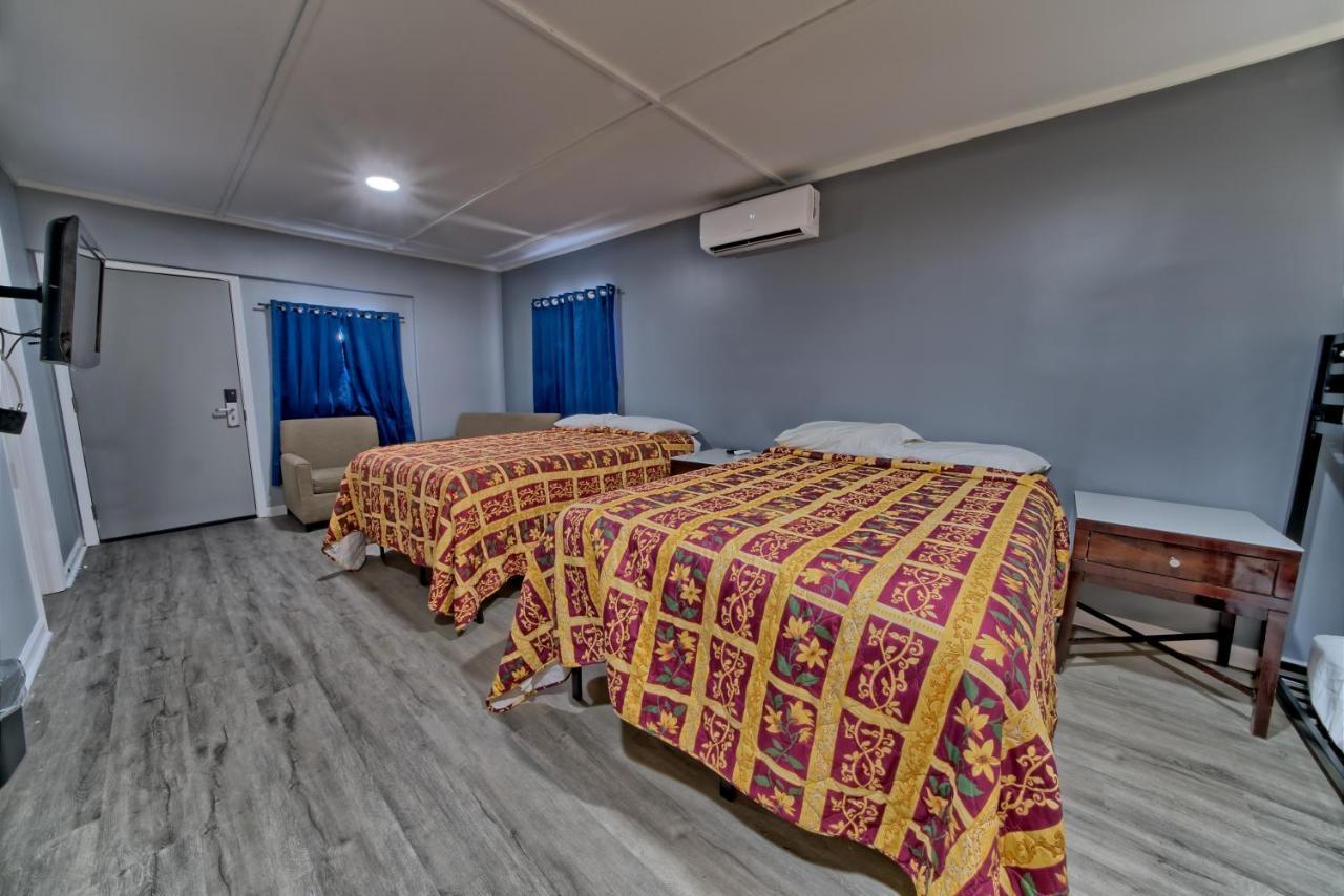 Aqua View Motel Lower Grand Lagoon Екстер'єр фото