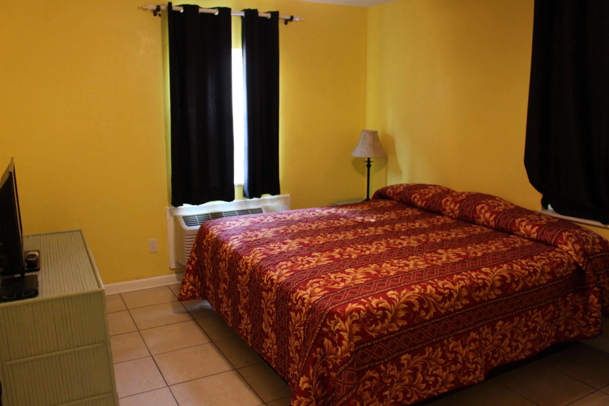 Aqua View Motel Lower Grand Lagoon Екстер'єр фото